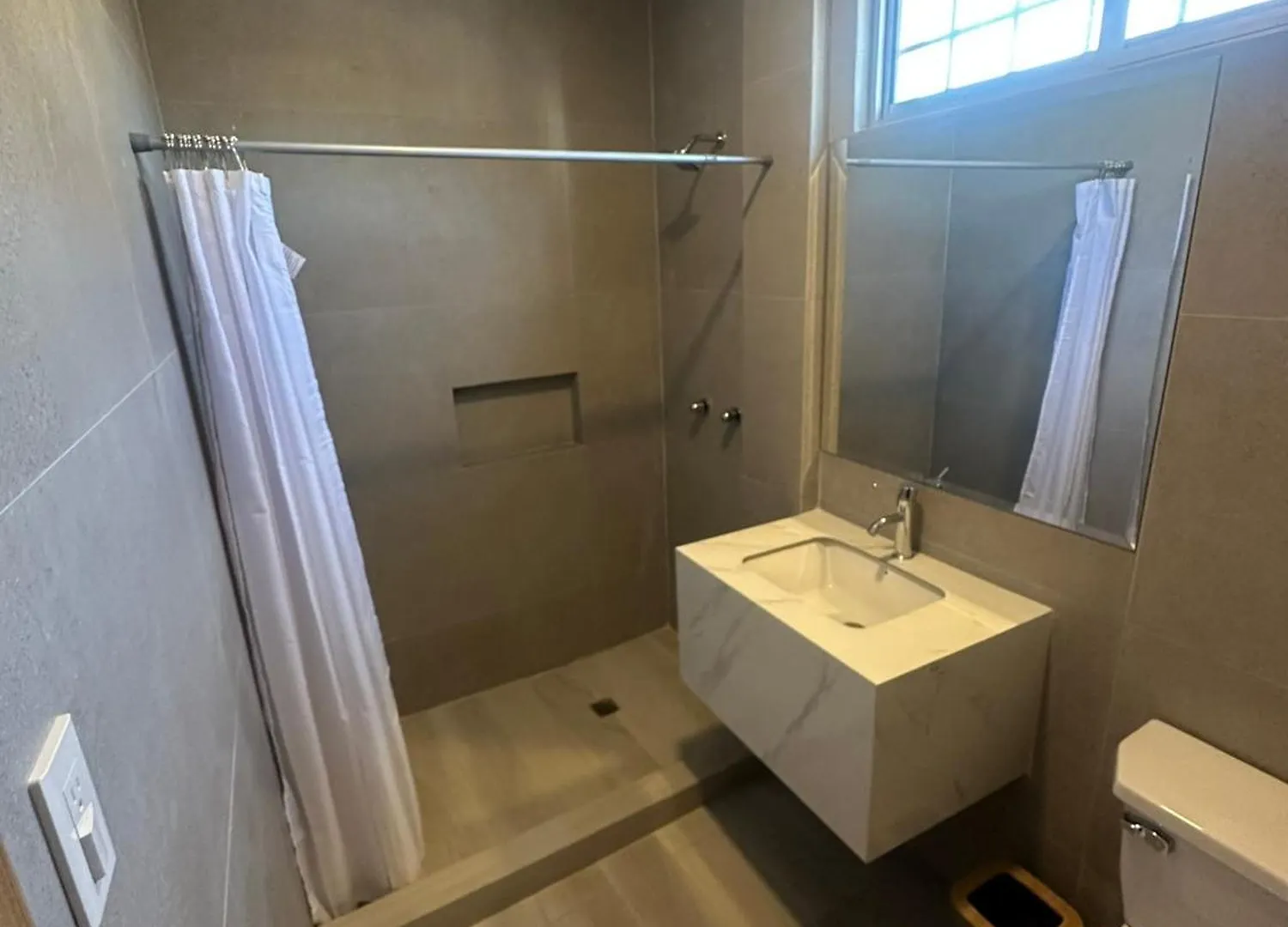 White House Apartment Guayaquil 0*,  Ecuador