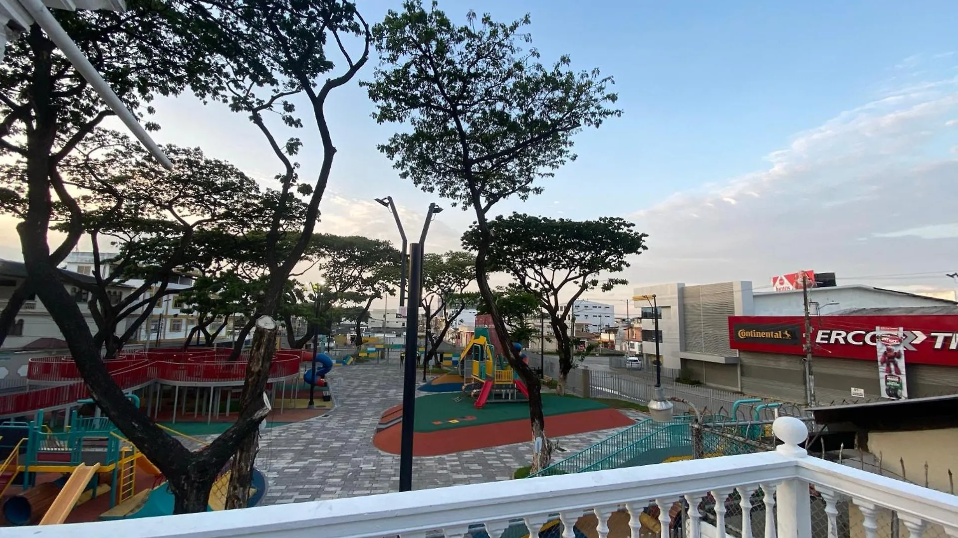 White House Apartment Guayaquil